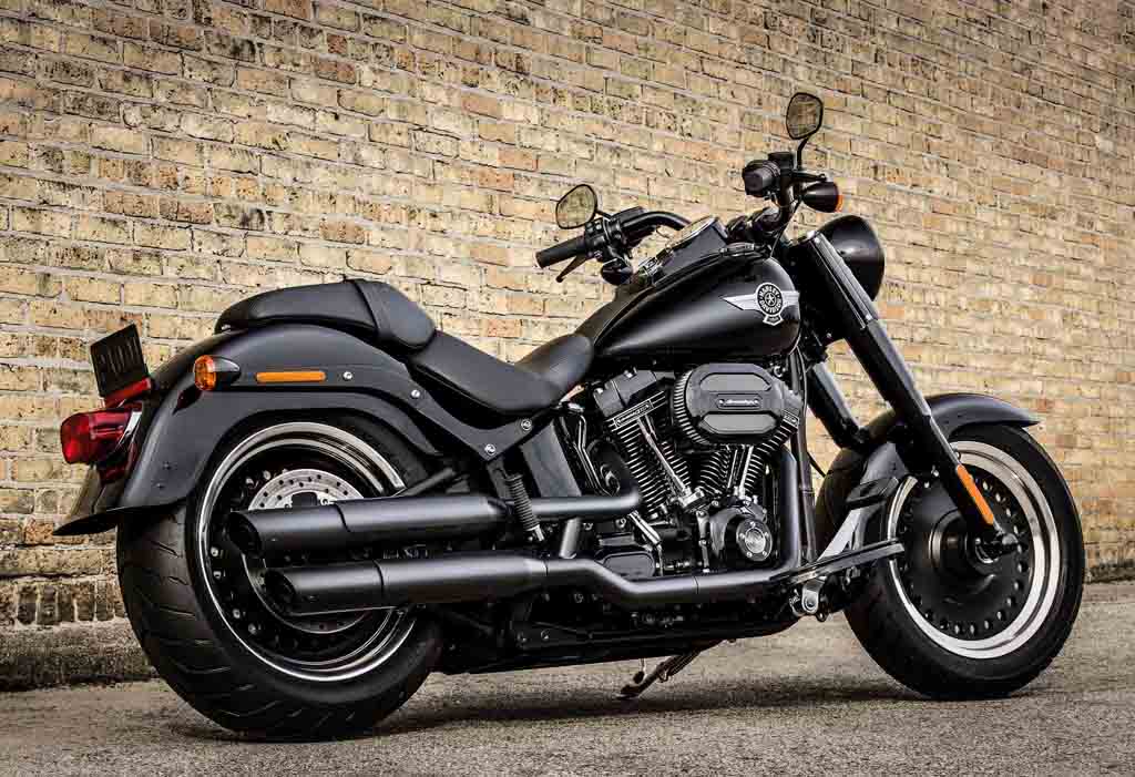 2017-Harley-Davidson-Fat-Boy-S2
