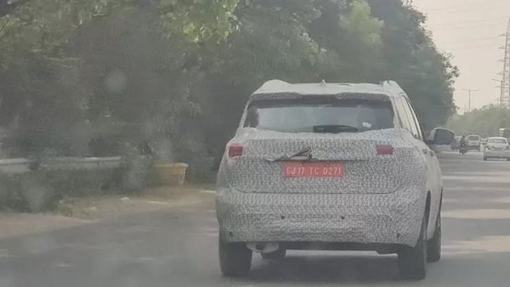 MG-Hector-facelift-spied-2022