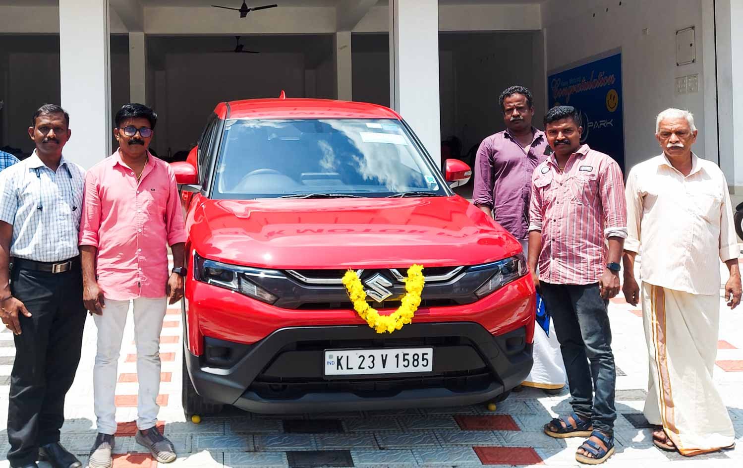 मारुति सुजुकी इस महीने अपनी एरीना रेंज की कारों पर दे रही है 75,000 रुपये तक की छूट