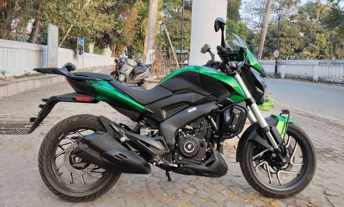 Bajaj Dominar