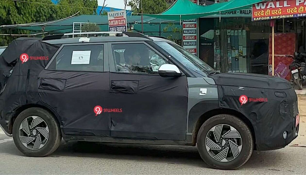 Next-Gen-Hyundai-Venue-Spied-India