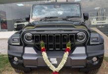 अप्रैल 2026 में महिंद्रा SUVs पर भारी डिस्काउंट, 2.5 लाख रुपये तक की बचत Mahindra Thar Roxx