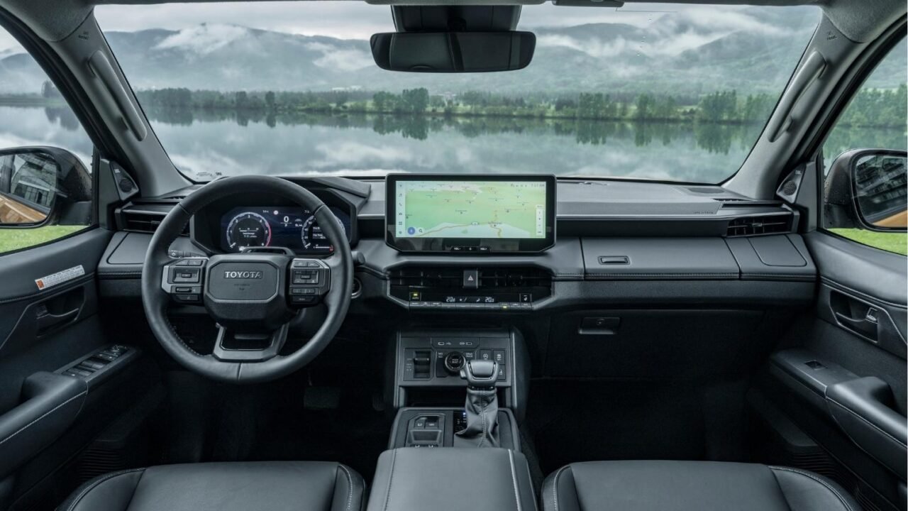 New Toyota Hilux (3)