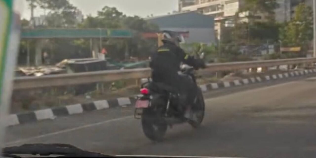 Triumph-Bonneville-400-Spied-1