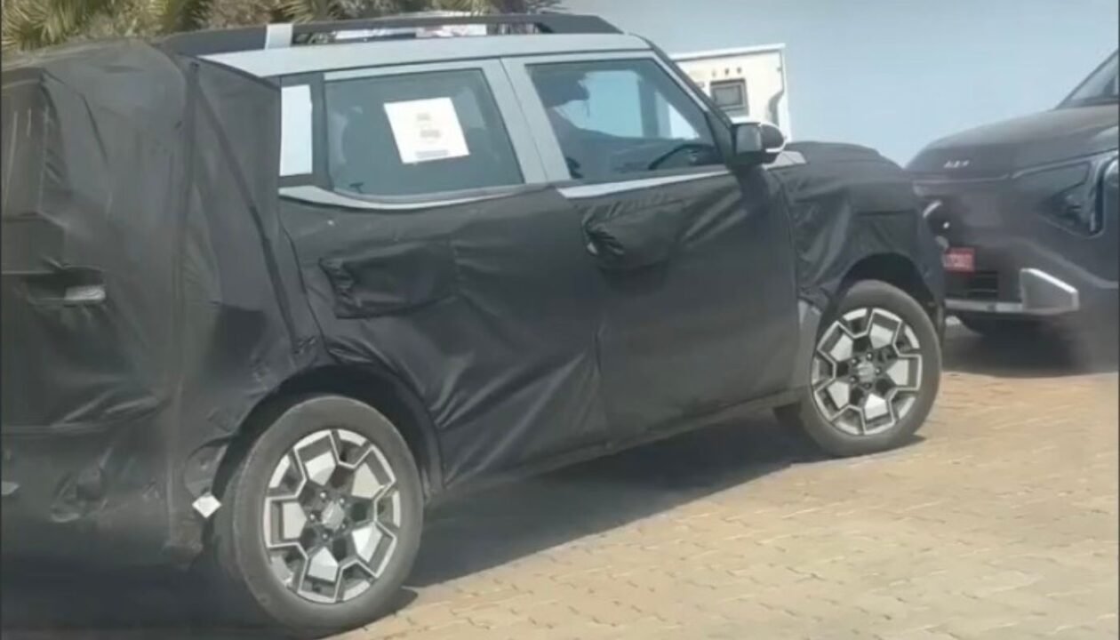 new-hyundai-compact-electric-SUV-spied-india-2