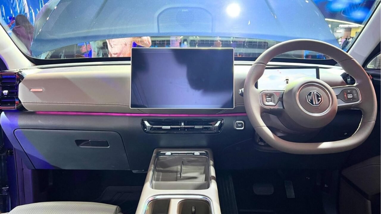 MG Hector Tomahawk PHEV (3)