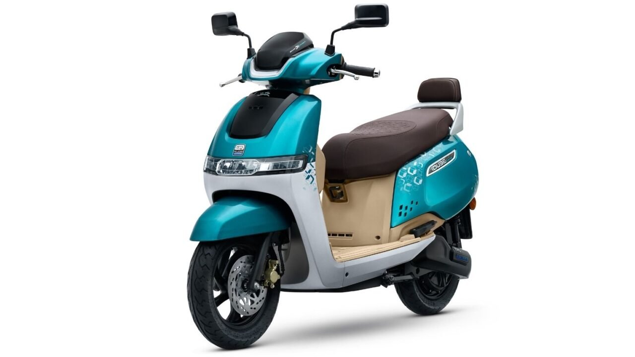 TVS iqube MillionR Special Edition (1)